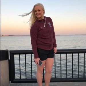 Meet your Posher, Kelsie